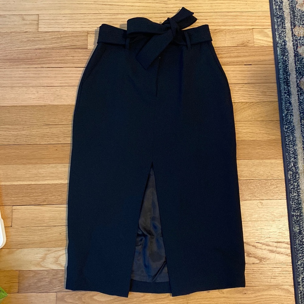 Aritzia Wilfred Jallade Skirt in Black